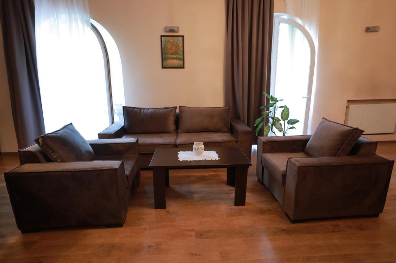 Apartment At 12 Baratashvili Street Tbilisi Zewnętrze zdjęcie