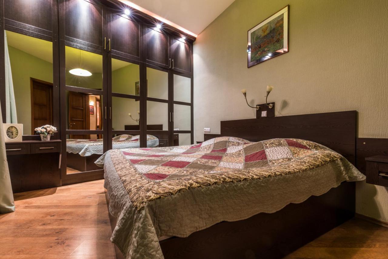 Apartment At 12 Baratashvili Street Tbilisi Zewnętrze zdjęcie