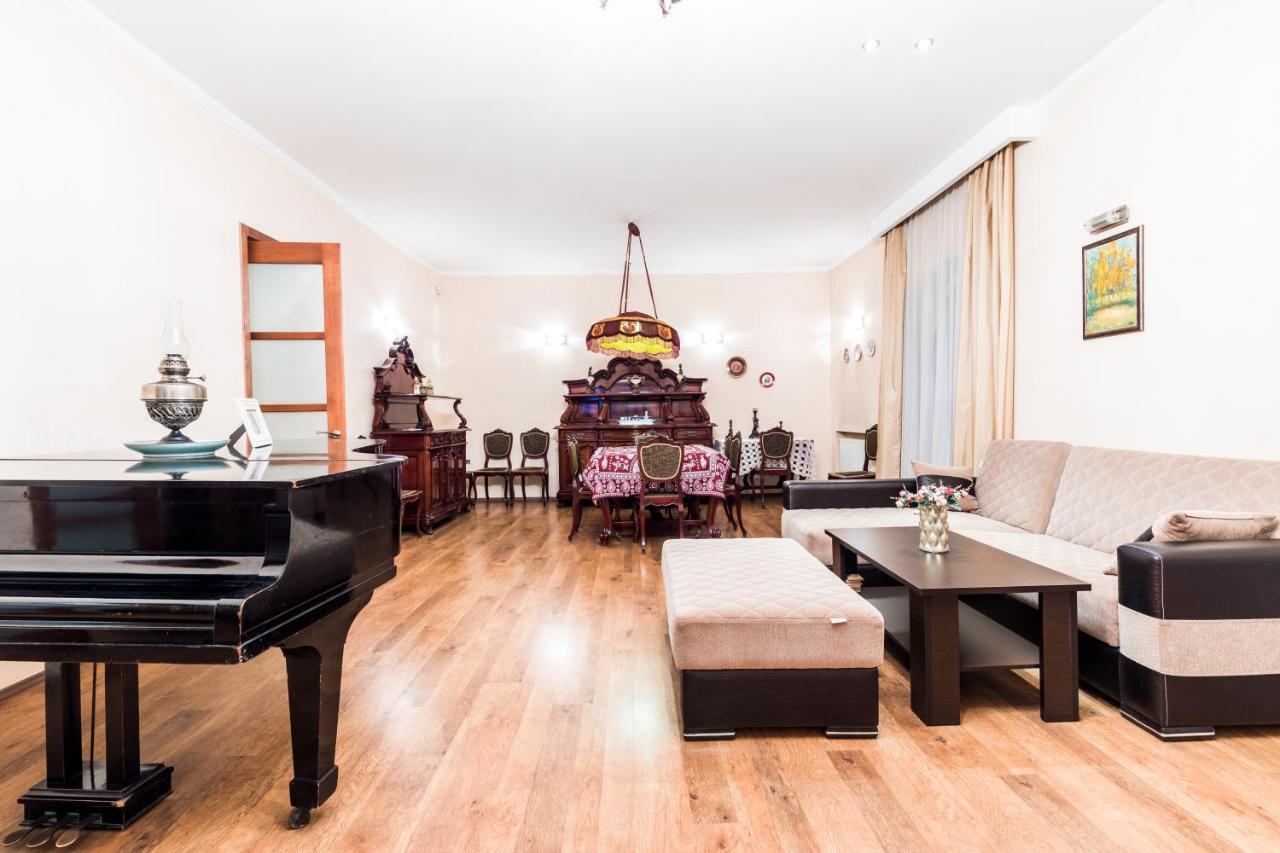 Apartment At 12 Baratashvili Street Tbilisi Zewnętrze zdjęcie