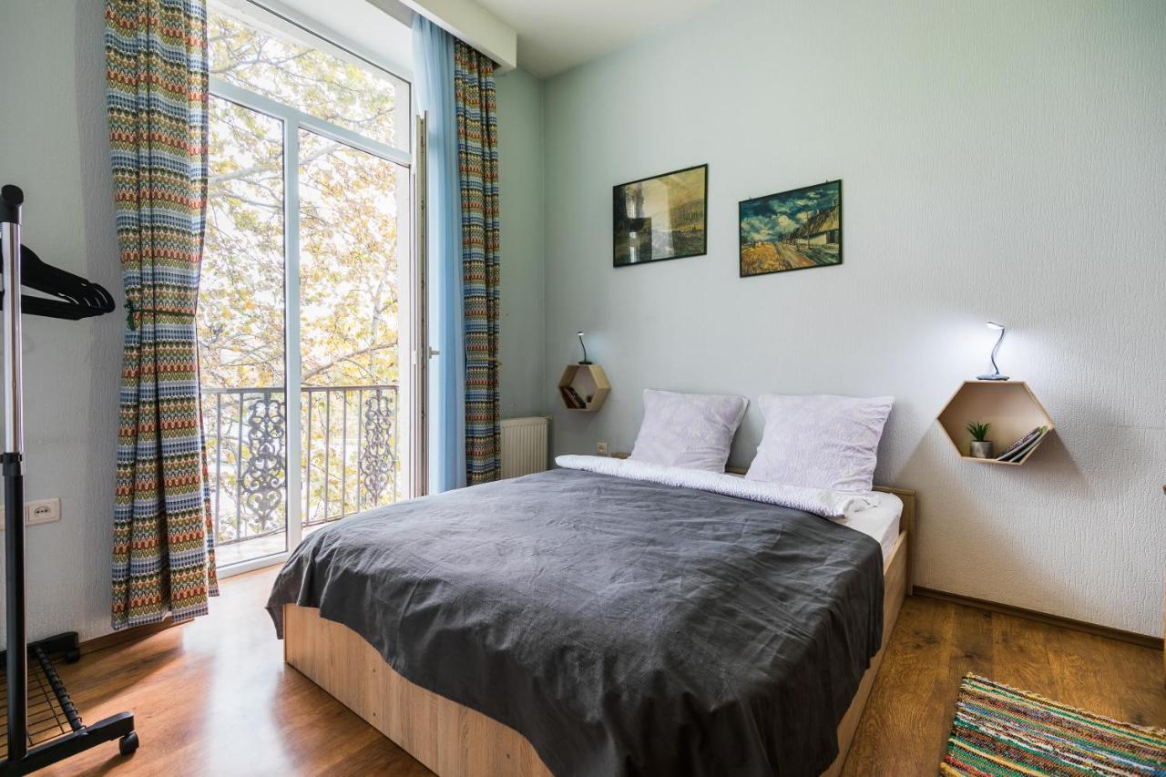 Apartment At 12 Baratashvili Street Tbilisi Zewnętrze zdjęcie